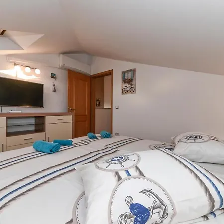 Hedko Apartment Makarska