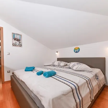 Apartment Hedko Makarska