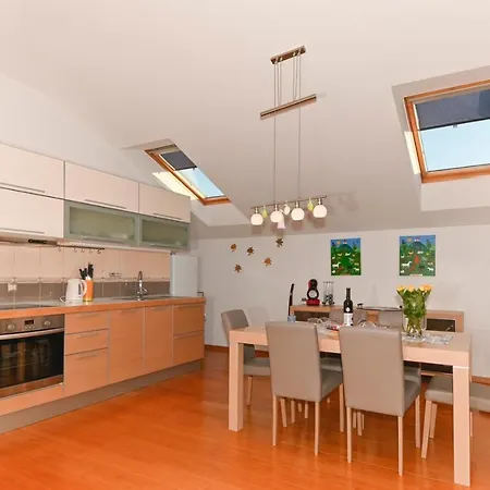 Apartment Hedko Makarska